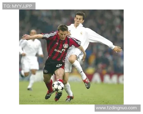 足球明星妻子美丽头像大集合展现她们的风采与魅力